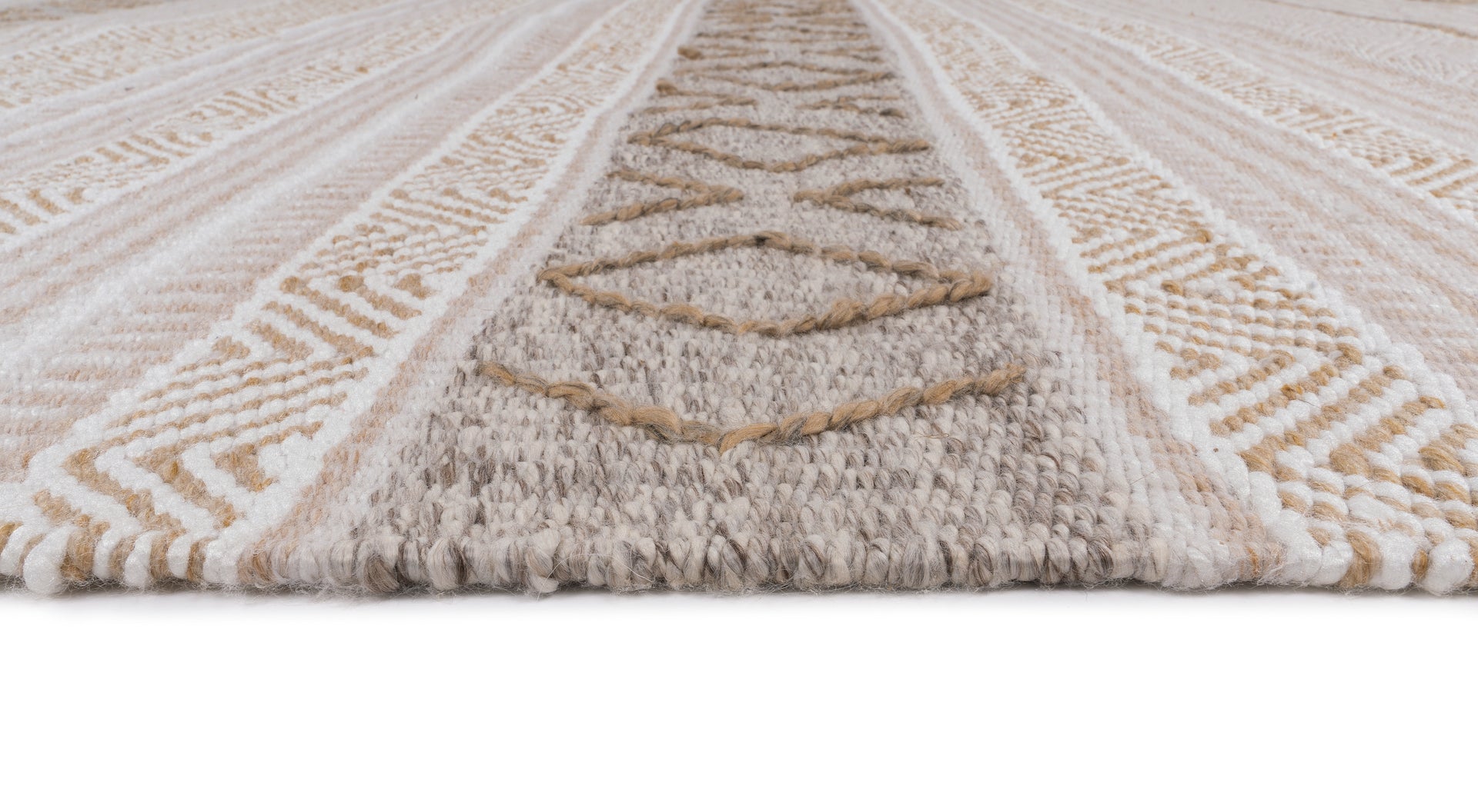 Embroidery Natural