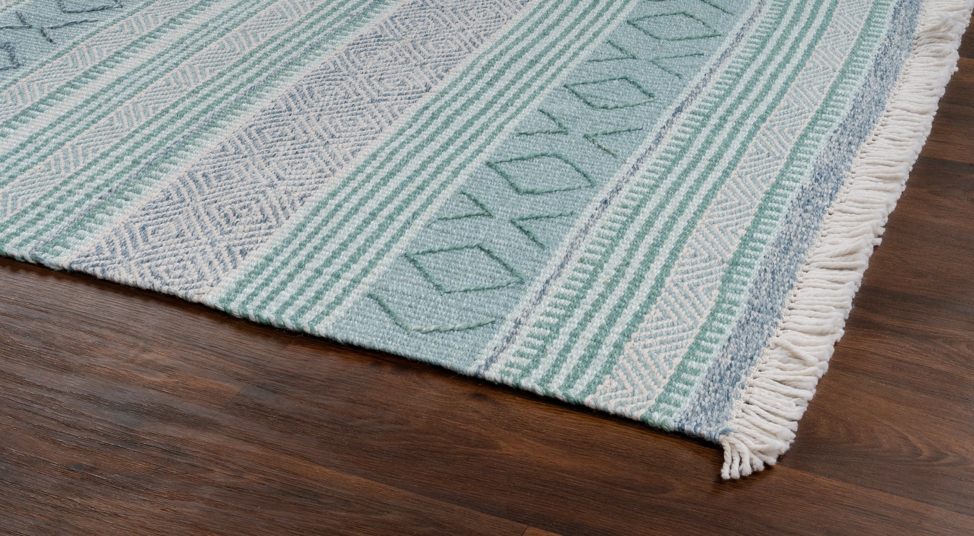 Embroidery Aqua