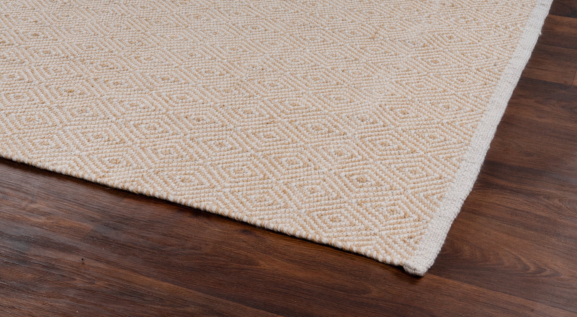 Versatility Diamond Natural